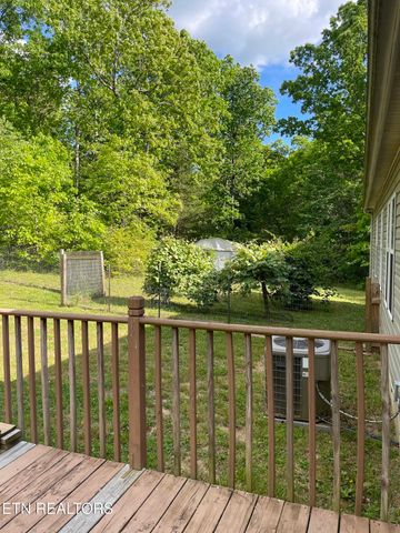 133 Thompson Rd, Crossville, TN 38571