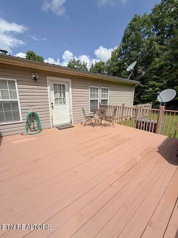 133 Thompson Rd, Crossville, TN 38571