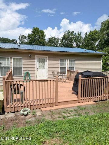 133 Thompson Rd, Crossville, TN 38571