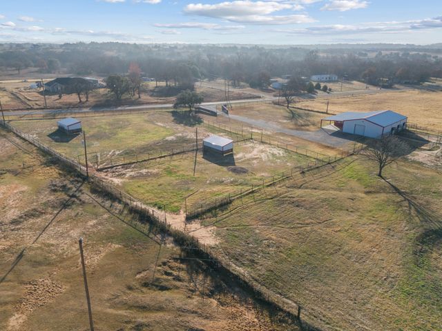 509 Union Lane, Springtown, TX 76082