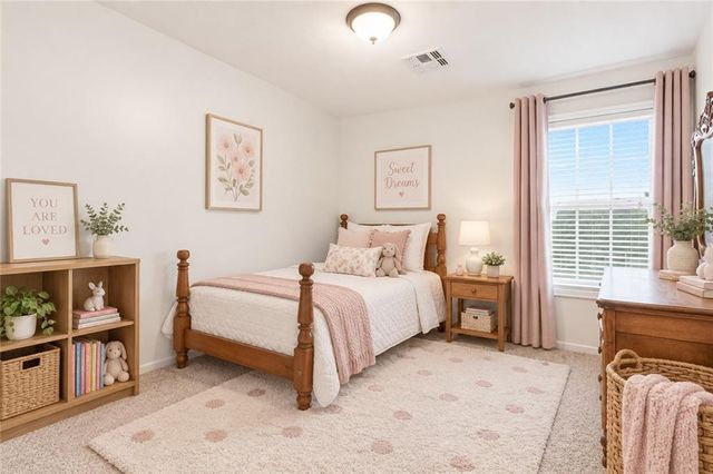 5703 NW 93rd Street, Kansas City, MO 64154