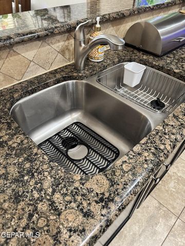 3138 HIDDEN CREEK Drive, El Paso, TX 79938