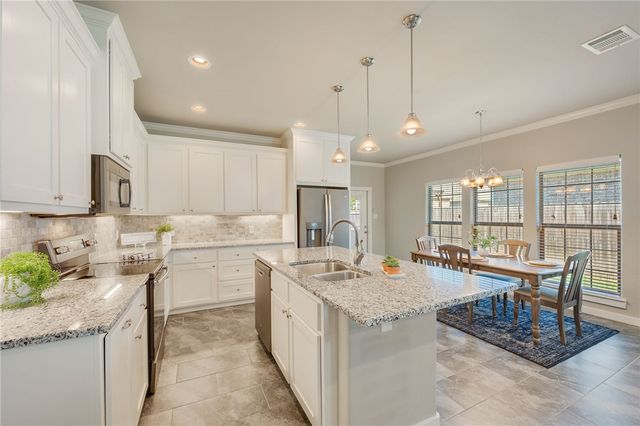 3081 Peterson Circle, Bryan, TX 77802