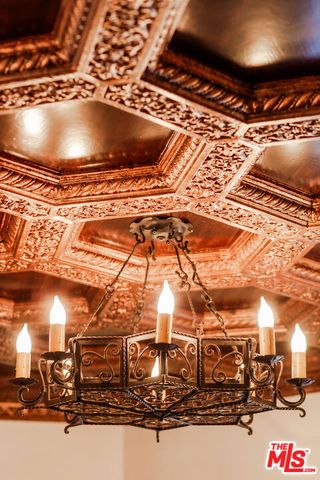 1302 Sweetzer Avenue 603, West Hollywood, CA 90046