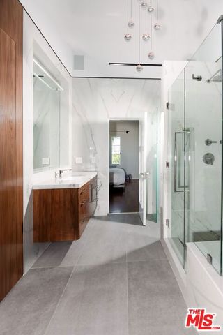 1302 Sweetzer Avenue 603, West Hollywood, CA 90046