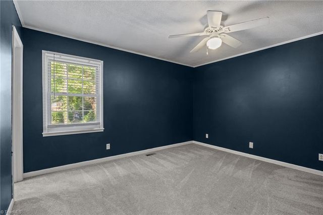 204 Kyle Road, Winston-salem, NC 27104