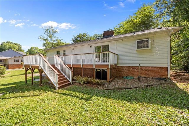 204 Kyle Road, Winston-salem, NC 27104