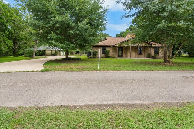 211 Brantley Lane, Magnolia, TX 77354