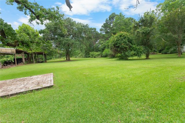 211 Brantley Lane, Magnolia, TX 77354