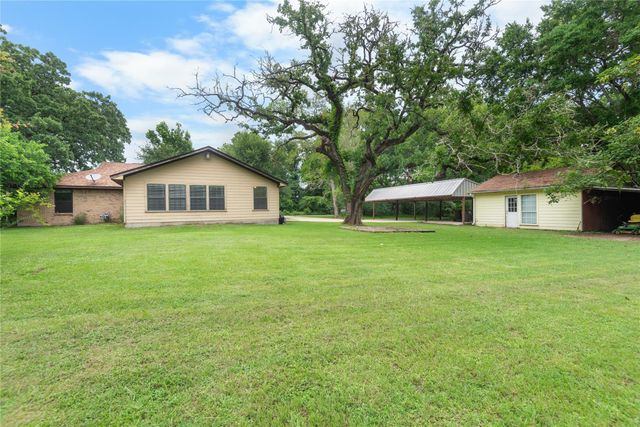 211 Brantley Lane, Magnolia, TX 77354