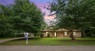 211 Brantley Lane, Magnolia, TX 77354