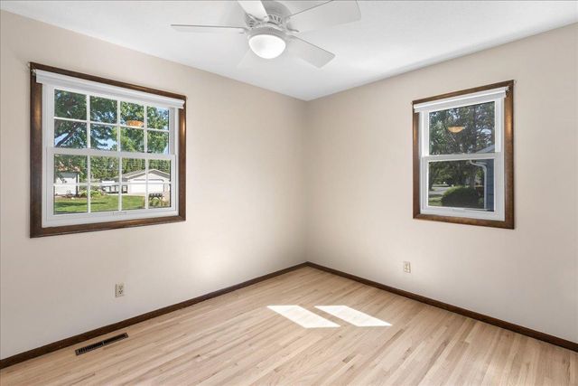 6796 161st Street W, Rosemount, MN 55068