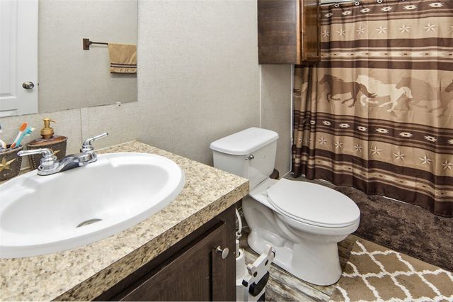 106 Choctaw Ridge, Weatherford, TX 76085
