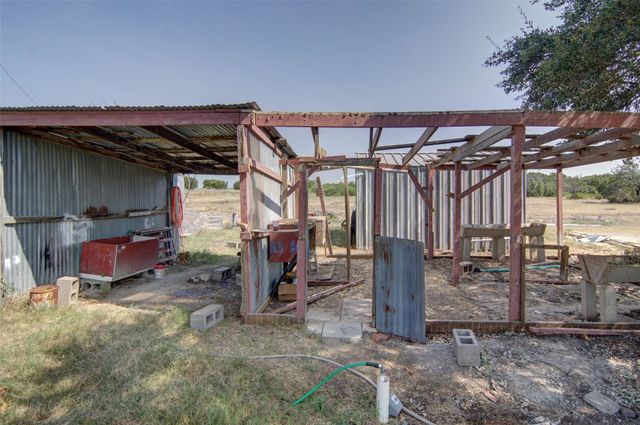 106 Choctaw Ridge, Weatherford, TX 76085