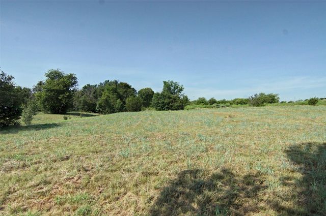 106 Choctaw Ridge, Weatherford, TX 76085