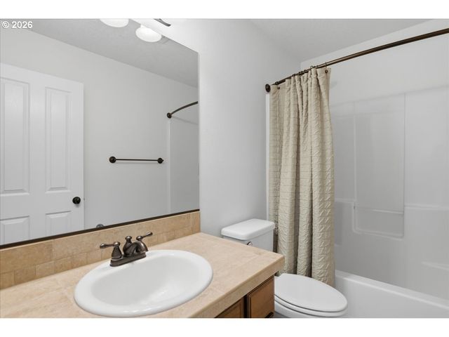 6905 Ne 104TH Way, Vancouver, WA 98686