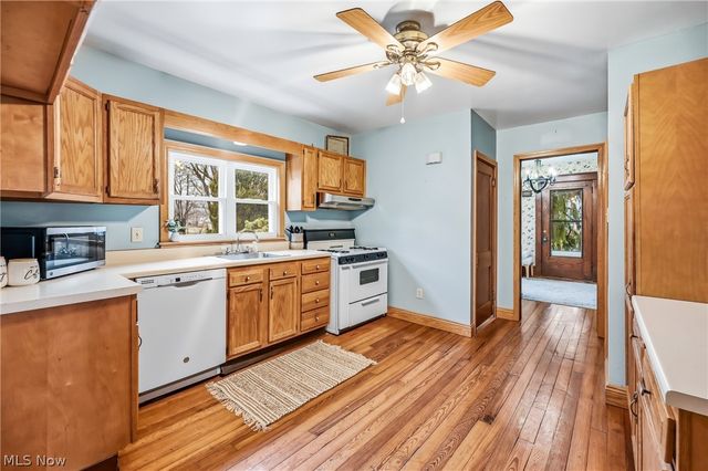 8539 Schubert Avenue NE, Alliance, OH 44601