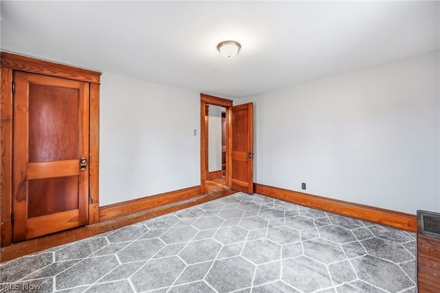 8539 Schubert Avenue NE, Alliance, OH 44601