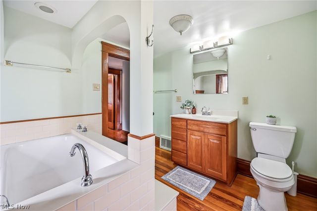 8539 Schubert Avenue NE, Alliance, OH 44601