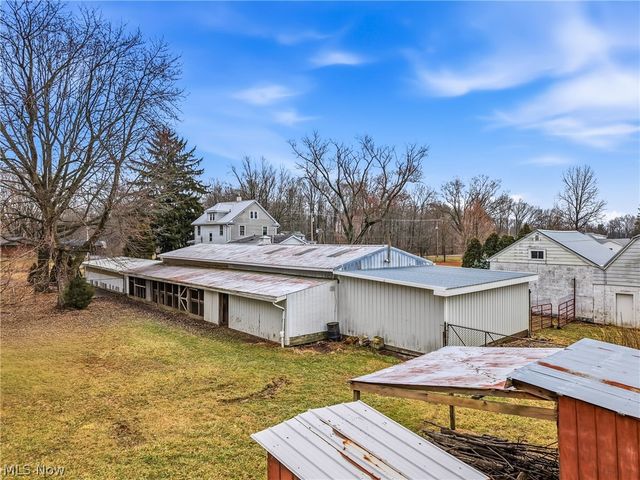 8539 Schubert Avenue NE, Alliance, OH 44601