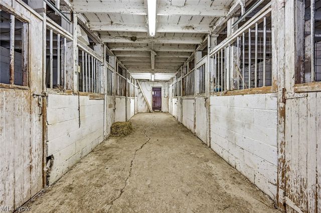 8539 Schubert Avenue NE, Alliance, OH 44601