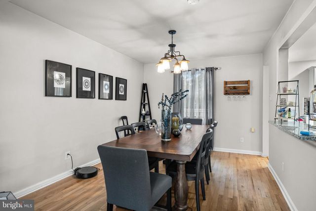 9 BARNETT RD, Lawrenceville, NJ 08648