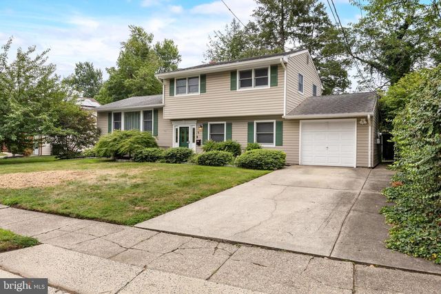 9 BARNETT RD, Lawrenceville, NJ 08648