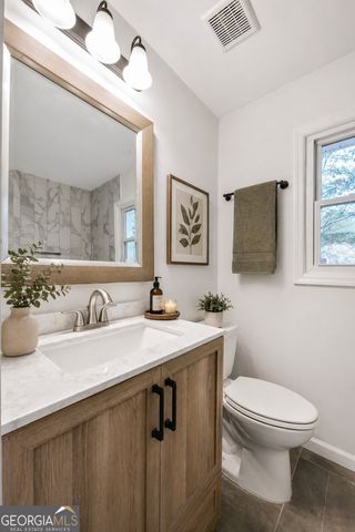 1703 Barrett Drive NW, Atlanta, GA 30318