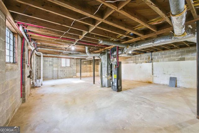 1703 Barrett Drive NW, Atlanta, GA 30318
