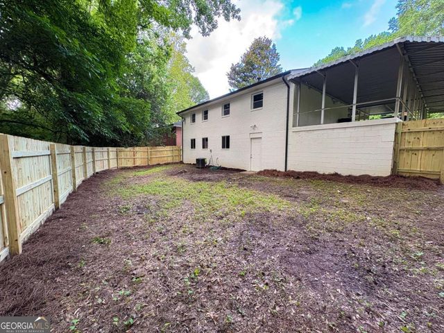 1703 Barrett Drive NW, Atlanta, GA 30318