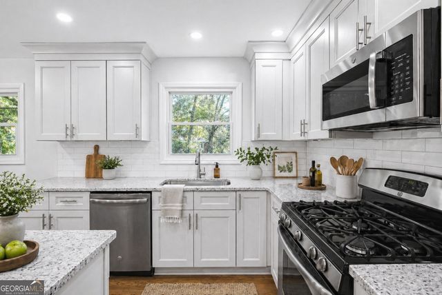1703 Barrett Drive NW, Atlanta, GA 30318