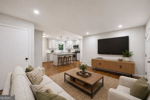 1703 Barrett Drive NW, Atlanta, GA 30318