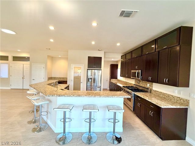 10541 Broom Hill Drive, Las Vegas, NV 89134