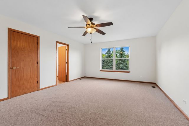 152 N Waterford Drive, Round Lake, IL 60073
