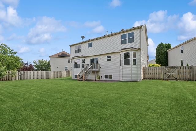 152 N Waterford Drive, Round Lake, IL 60073