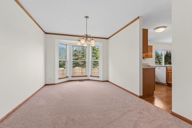 152 N Waterford Drive, Round Lake, IL 60073