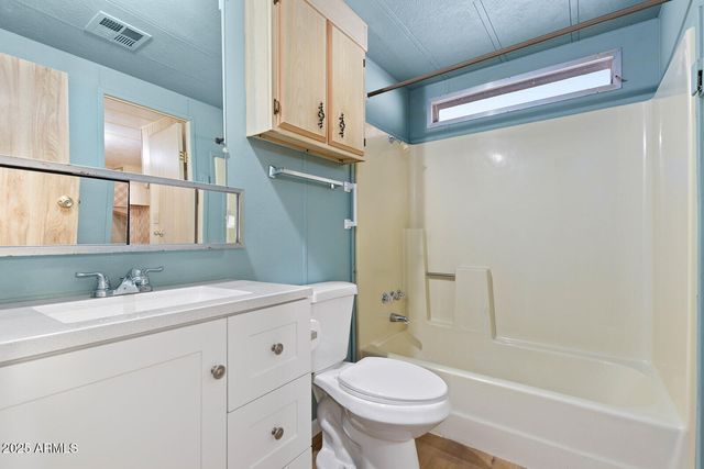 7727 E Calypso Avenue, Mesa, AZ 85208