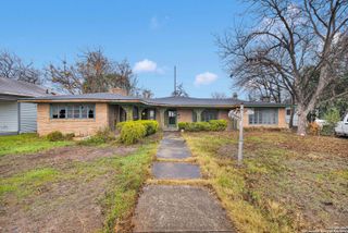 315 Blue Bonnet St, San Antonio, TX 78202