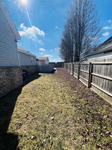 1401 W Morrison Street, Frankfort, IN 46041