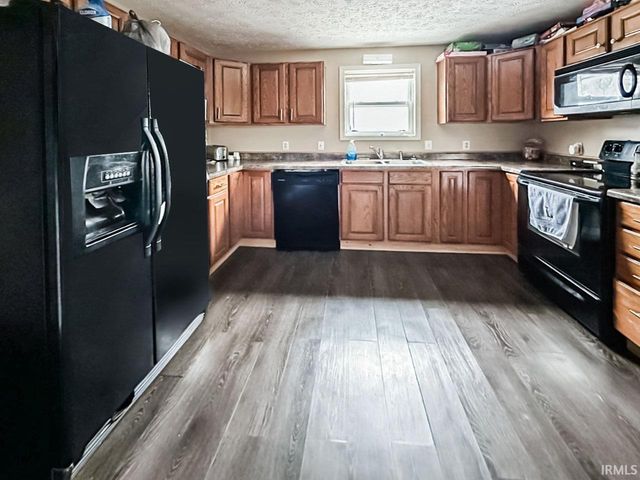 1401 W Morrison Street, Frankfort, IN 46041