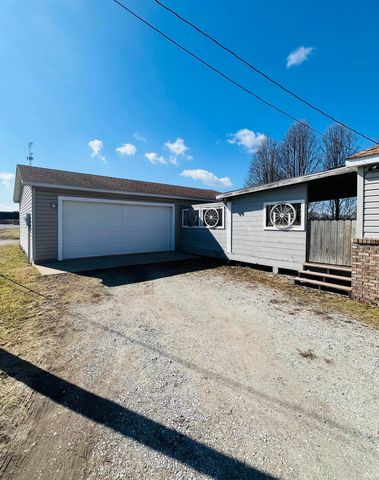 1401 W Morrison Street, Frankfort, IN 46041