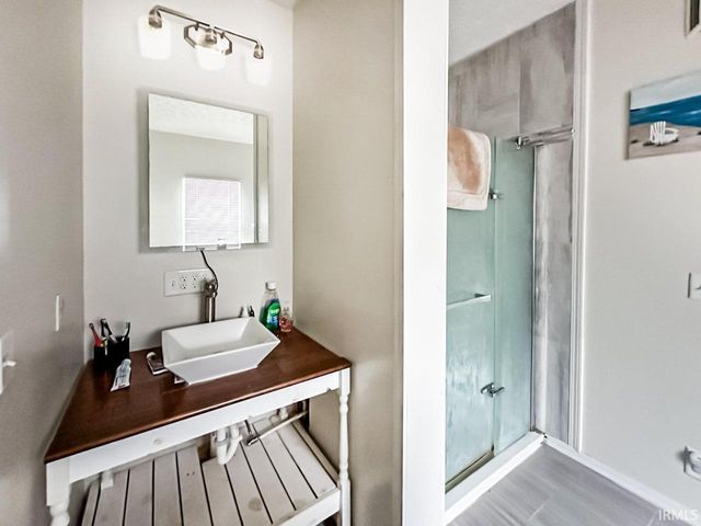 1401 W Morrison Street, Frankfort, IN 46041