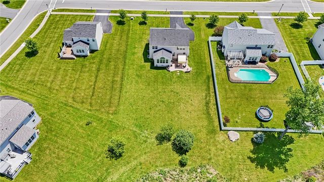 1768 Spartan Drive, Farmington, NY 14425