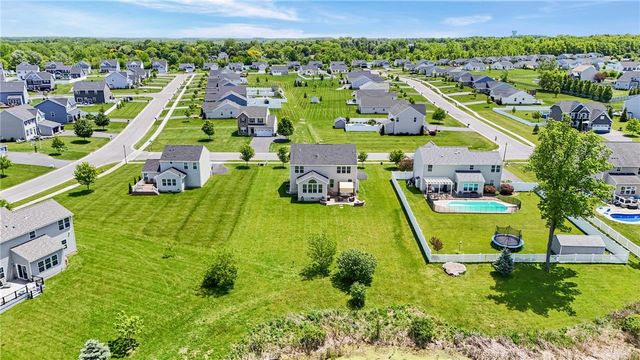 1768 Spartan Drive, Farmington, NY 14425