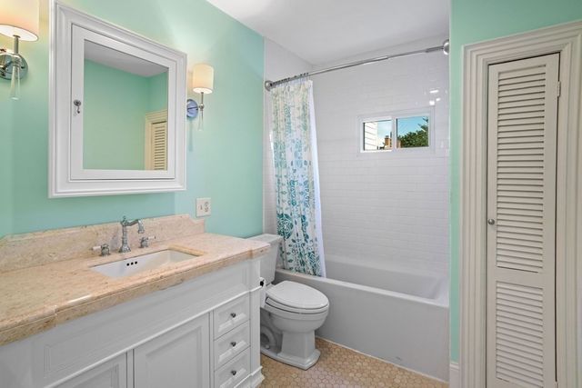 7 Albion Place 2, Boston, MA 02129