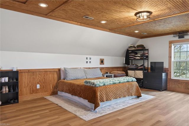 5774 Greenwood RD, Suffolk, VA 23437