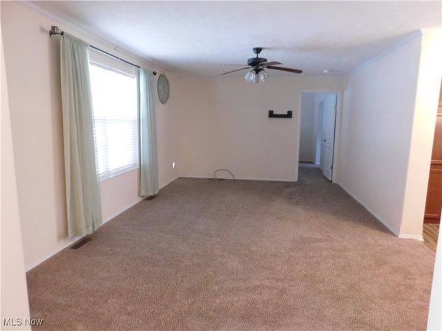 411 Pin Oak Circle, Elyria, OH 44035