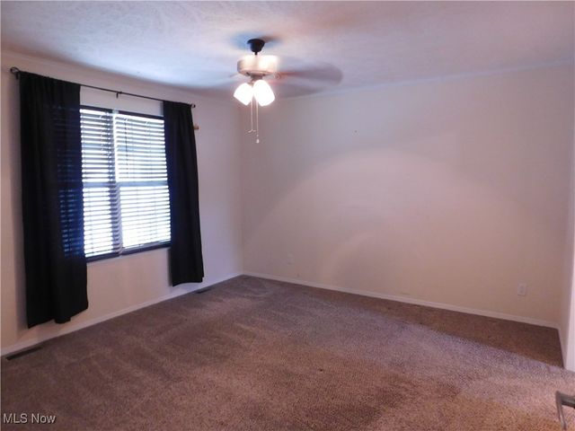 411 Pin Oak Circle, Elyria, OH 44035