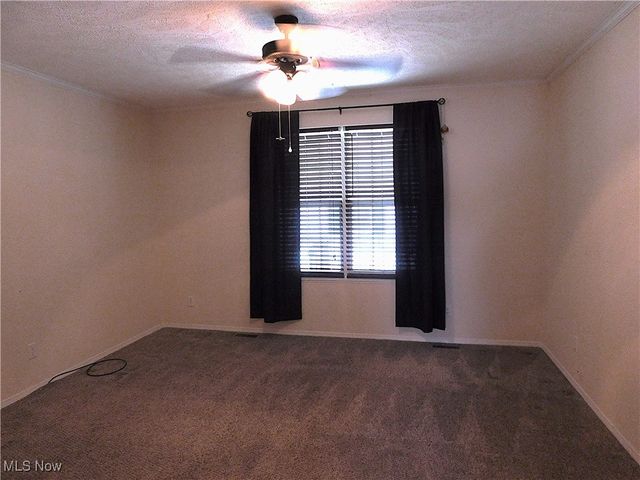 411 Pin Oak Circle, Elyria, OH 44035