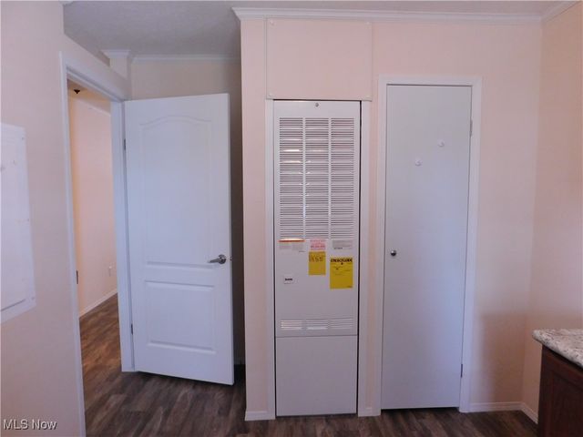 411 Pin Oak Circle, Elyria, OH 44035